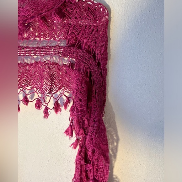PURPLE CROCHET LACE LOOK SCARF FRINGE, SHAWL WRAP - Picture 4 of 9